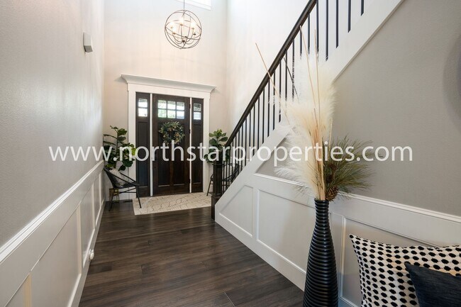 Building Photo - Immaculately Maintained in Cedar Ridge West