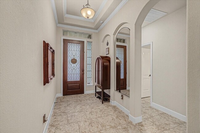 Building Photo - 102 N Victoriana Cir