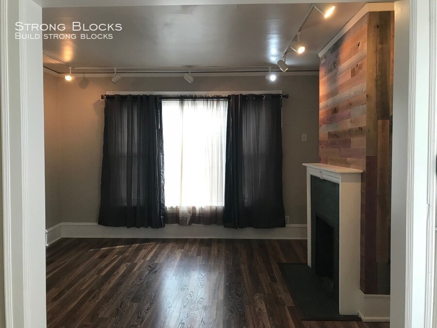 Primary Photo - 1141 N 33rd St