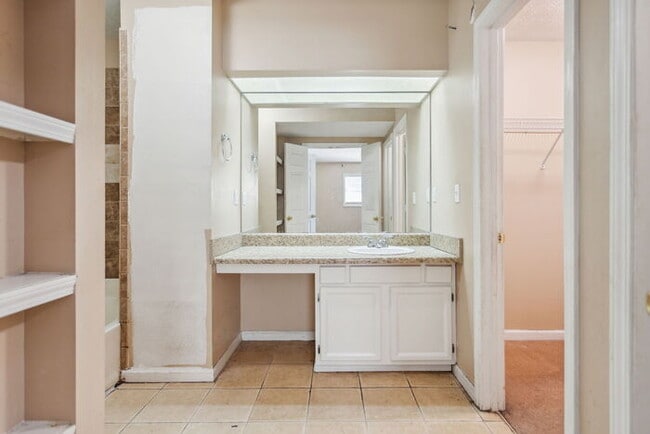 Building Photo - Spacious, unique, a perfect 3 bedroom home...