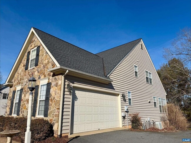 Foto del edificio - 1275 Still Meadow Ave