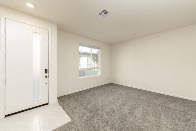 Foto del edificio - Introducing a Stunning New Build, Never Li...