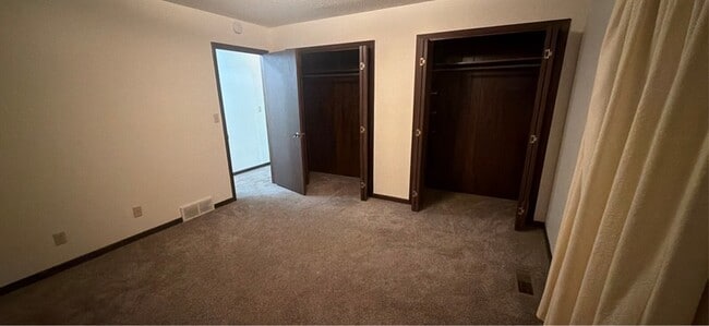 Foto del edificio - 524 Breezy Point Dr