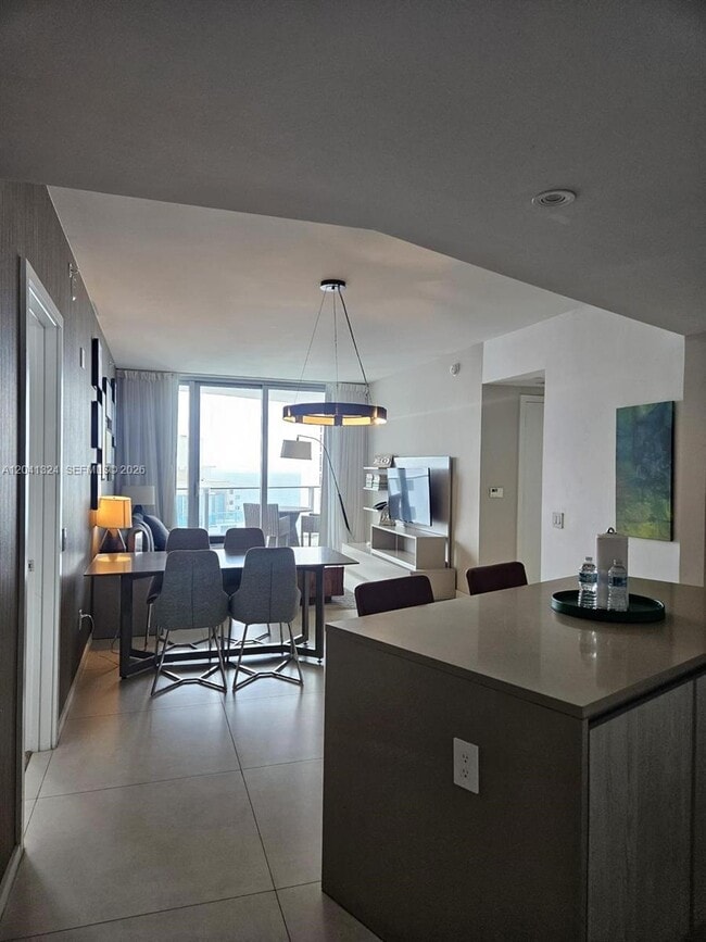 Building Photo - 4111 S Ocean Dr