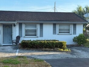 Building Photo - 231 Hibiscus St