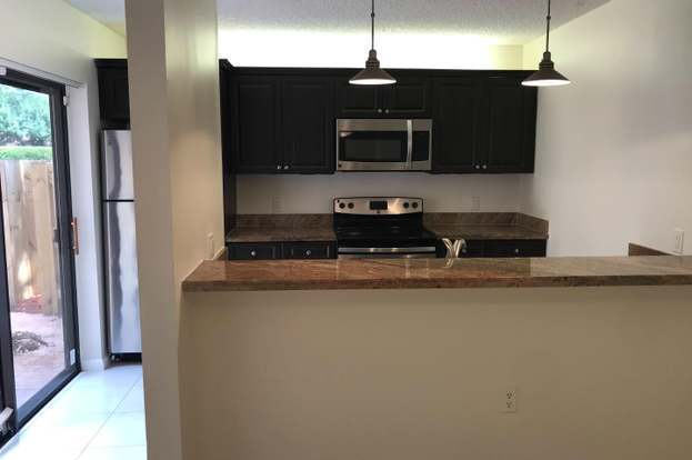 Foto del edificio - 233 Charter Way