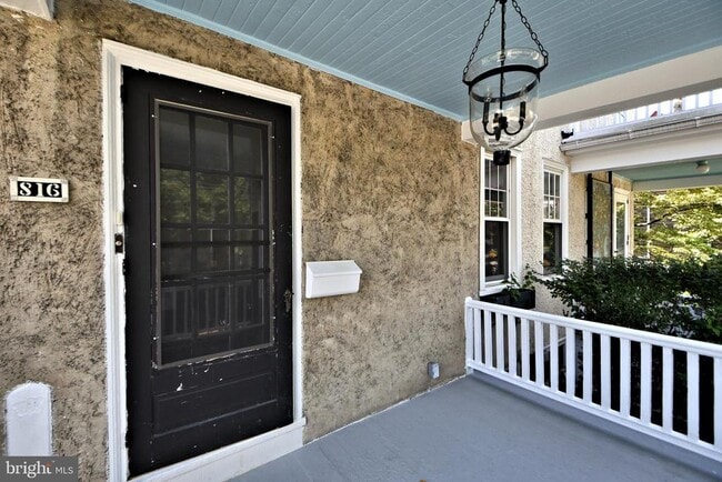 Foto del edificio - 816 E Southampton Ave