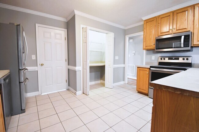 Foto del edificio - Coming Soon-4 Bedroom 3.5 Bathroom Home - ...