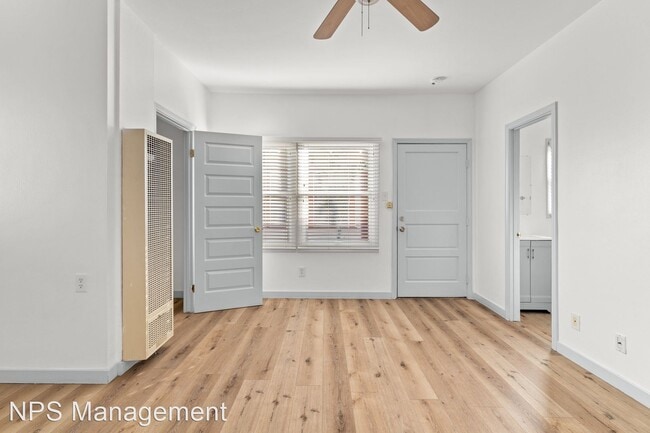Building Photo - Studio, 1 bath Apartment - 526 Magnolia Av...