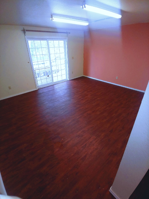 Building Photo - 85 1st St