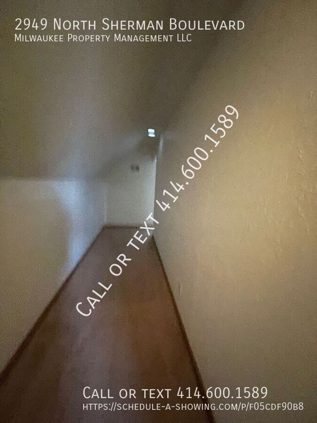 Foto del edificio - 2949 N Sherman Blvd