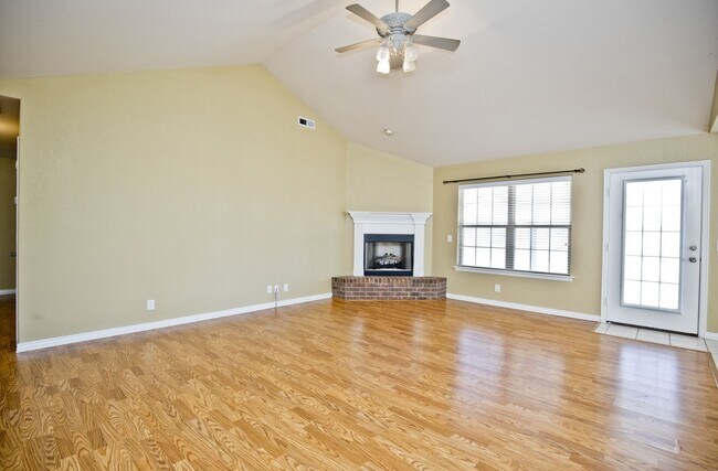 Building Photo - ***195 Hailey Drive***