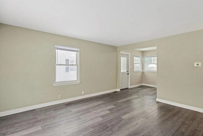 Building Photo - Welcome Home!