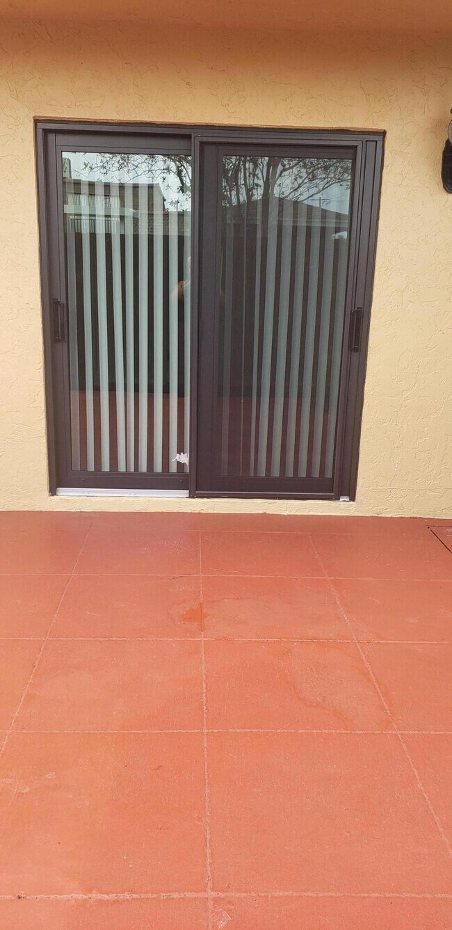 Foto del edificio - 4195 Turnberry Cir