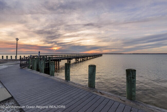 Foto del edificio - 3125 Oceanic Dr