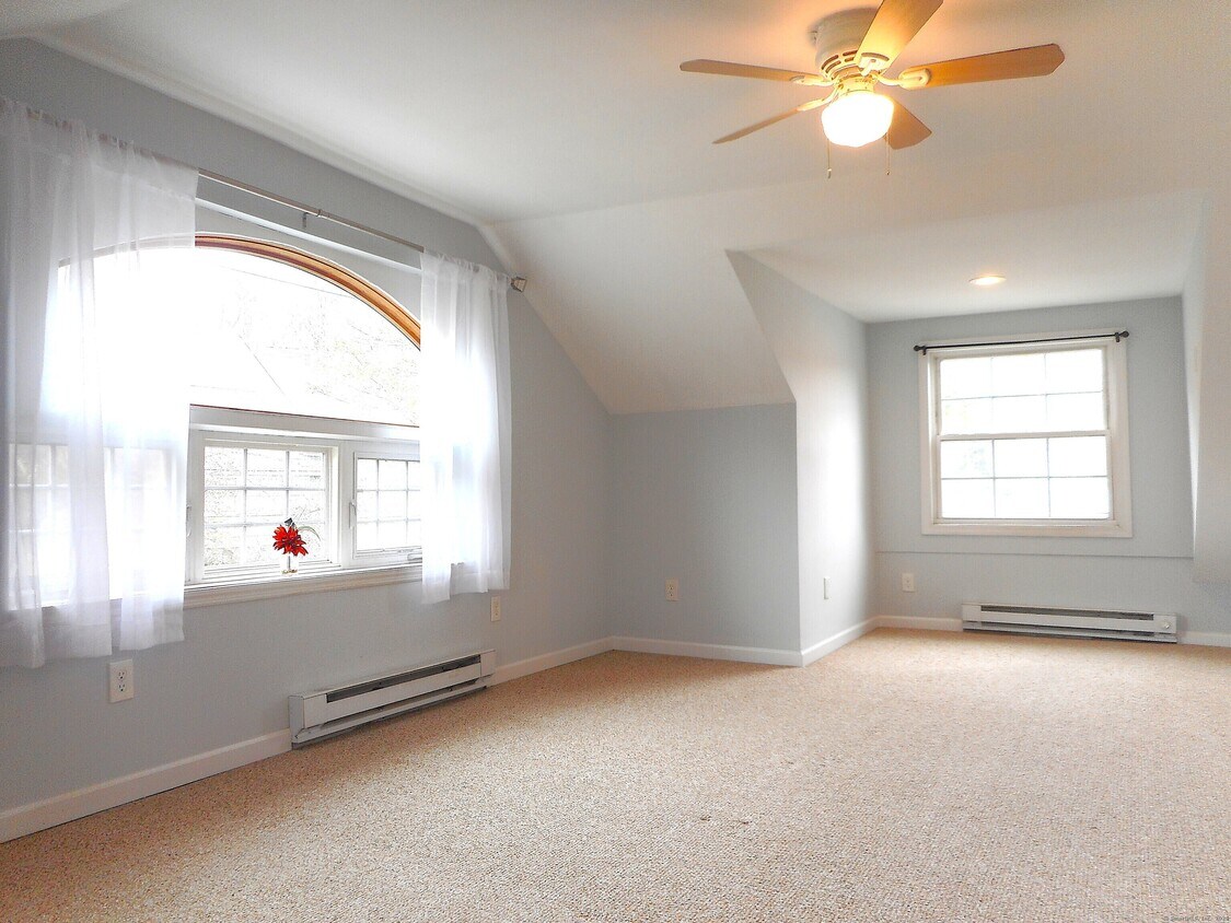 Foto principal - 22 Ingraham St