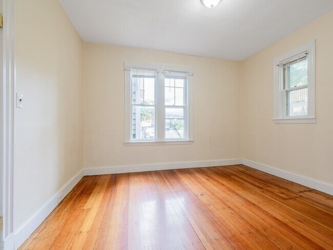 Foto del edificio - 8 Westerly St