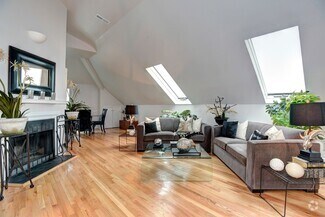 Building Photo - 410 5th St NE