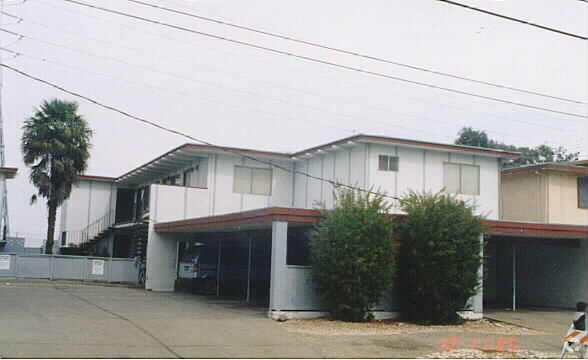 Foto del edificio - 2021 Stanton Ave