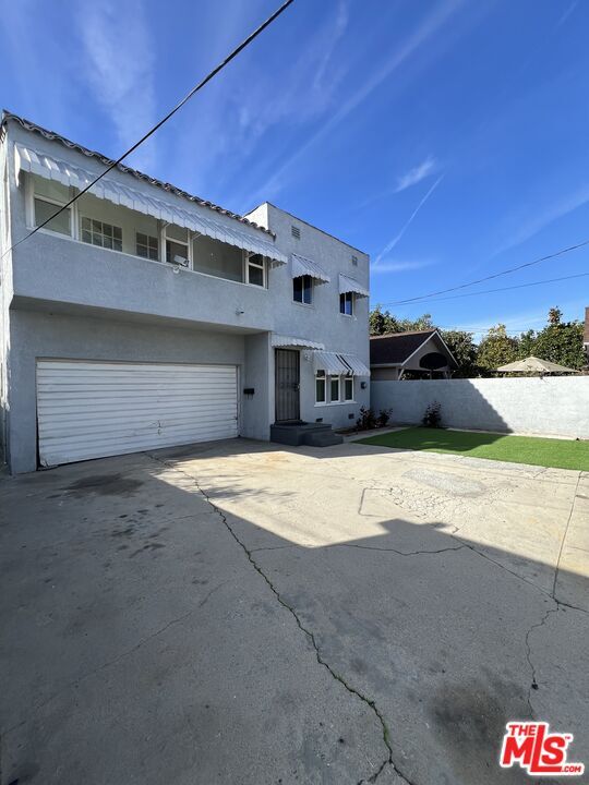 Foto del edificio - 2413 Cochran Ave
