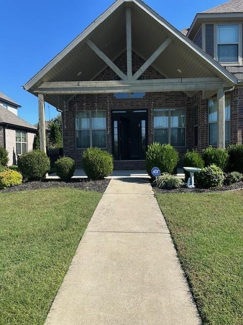 Foto principal - 2202 NE Steinbeck Dr