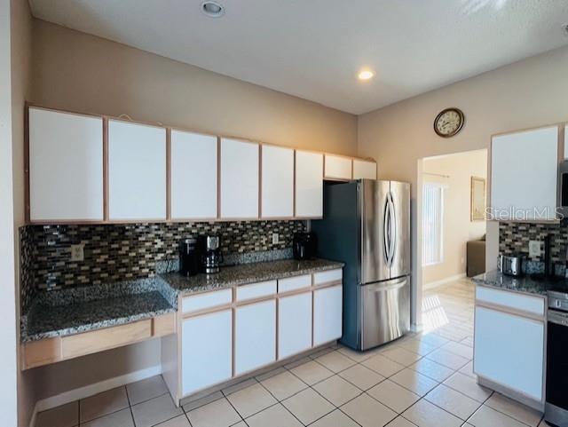 Foto del edificio - 439 Bloomingdale Dr