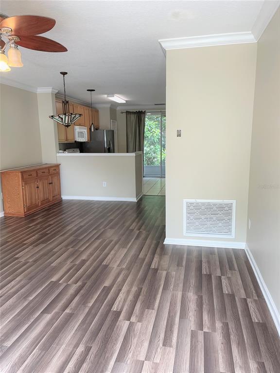 Foto del edificio - 894 Vineland Pl