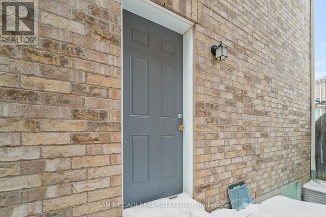 Building Photo - 424 Tonelli Ln