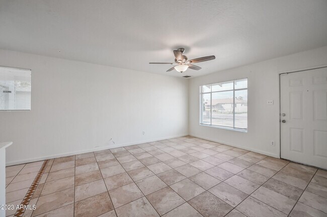 Foto del edificio - 3127 W Palo Verde Dr