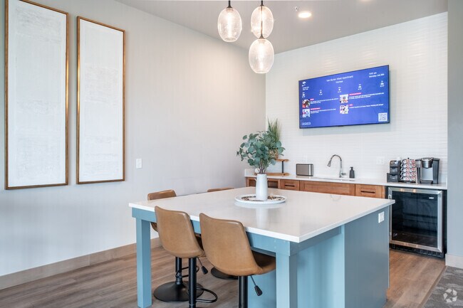 Casa club - Van Buren West