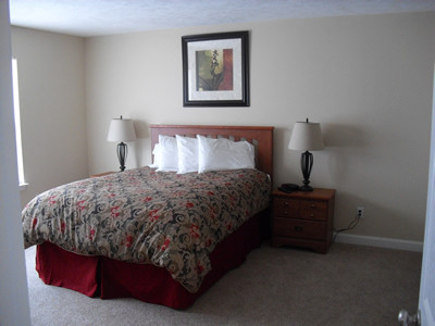 Building Photo - 203 Meadowlark Dr