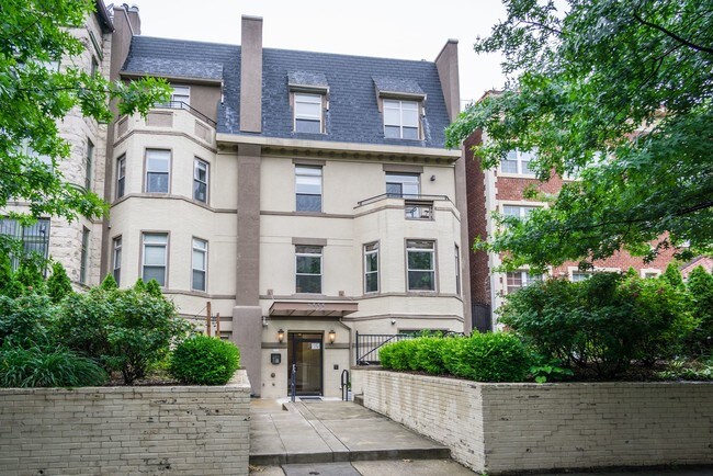 Front - 1333 Euclid St NW
