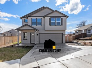 Building Photo - 1626 Dragon Tail Pl
