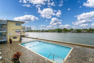 Building Photo - 6484 Indian Creek Dr