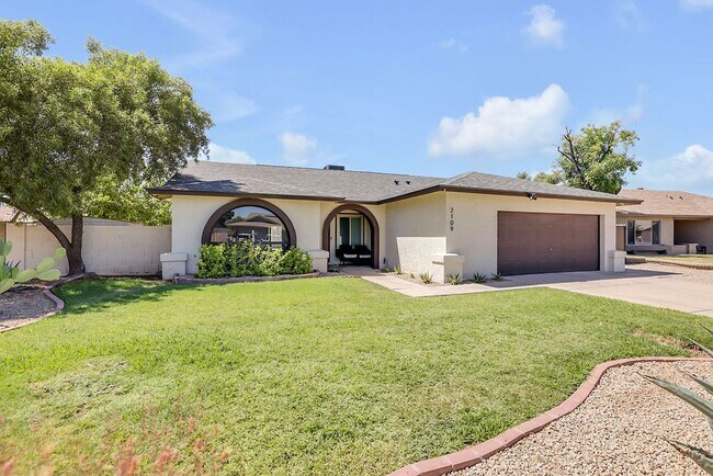 Foto del edificio - Beautiful Chandler home!