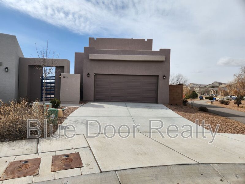 1224 Tierra Verde Loop, Los Lunas, NM 87031 Townhome Rentals in Los
