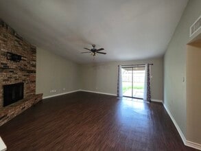 Building Photo - 6903 Tara Dr