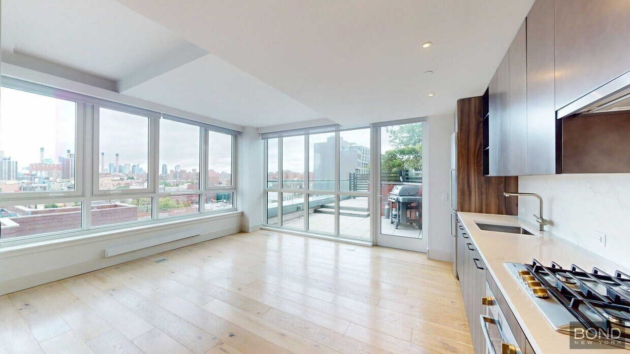 Foto principal - 251 E 2nd St