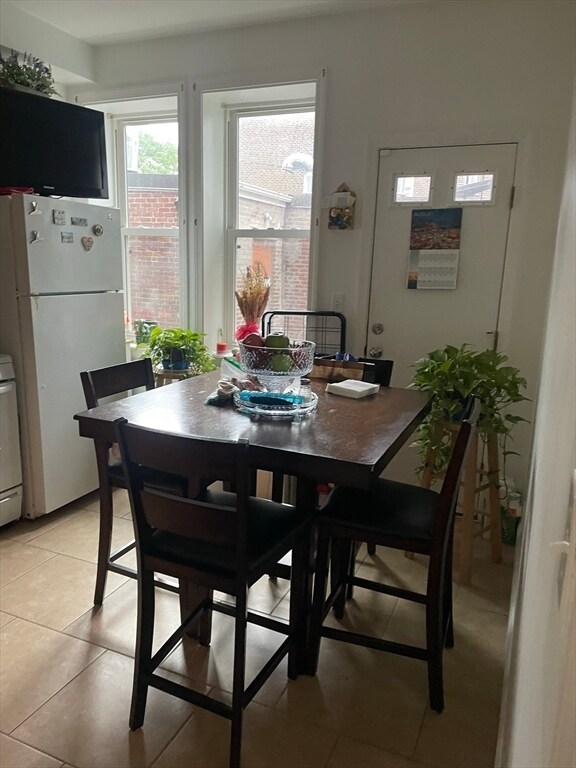 Building Photo - 103 Shurtleff St