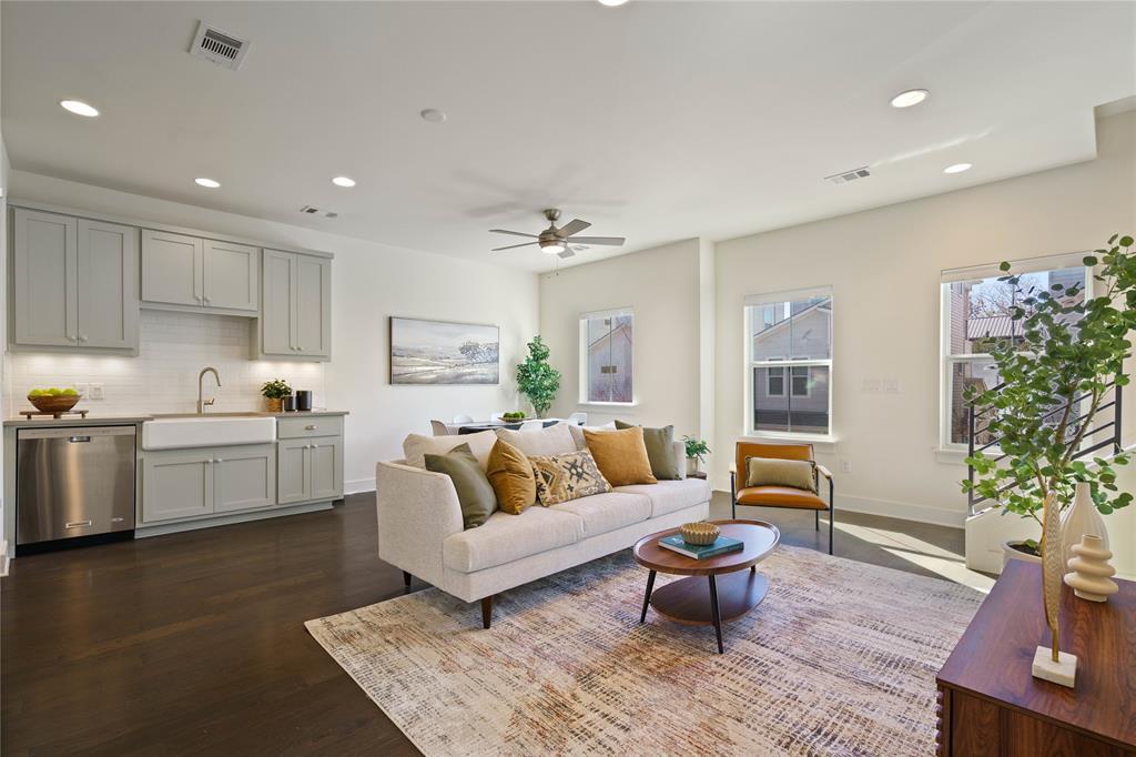 Foto principal - 2708 Halcyon Dr