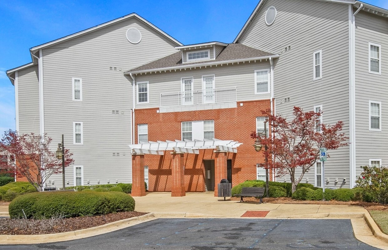 Capstone Quarters 2 BR/2 BA 2nd Floor Available - Capstone Quarters 2 BR/2 BA 2nd Floor Available