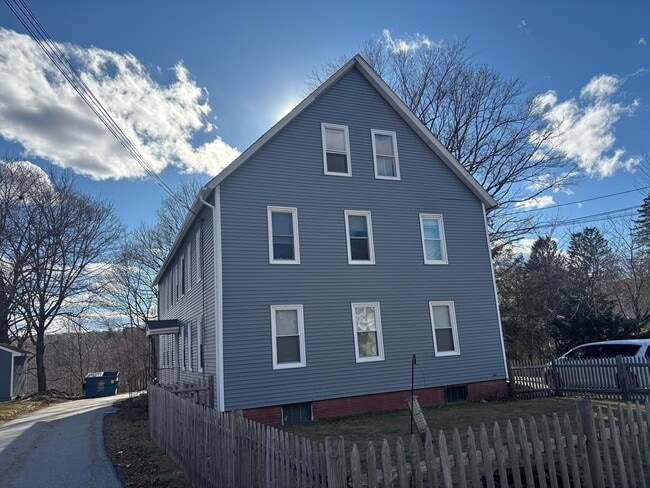 Building Photo - 292 Providence Rd