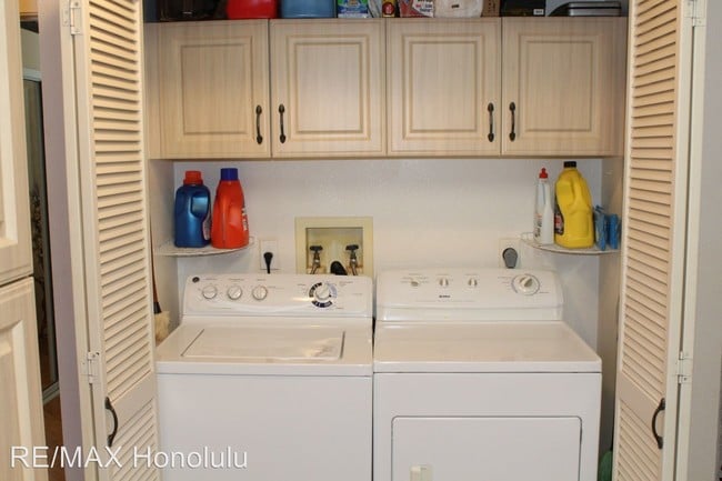 Building Photo - 2 br, 2 bath House - 92-1471 Aliinui Dr #33A
