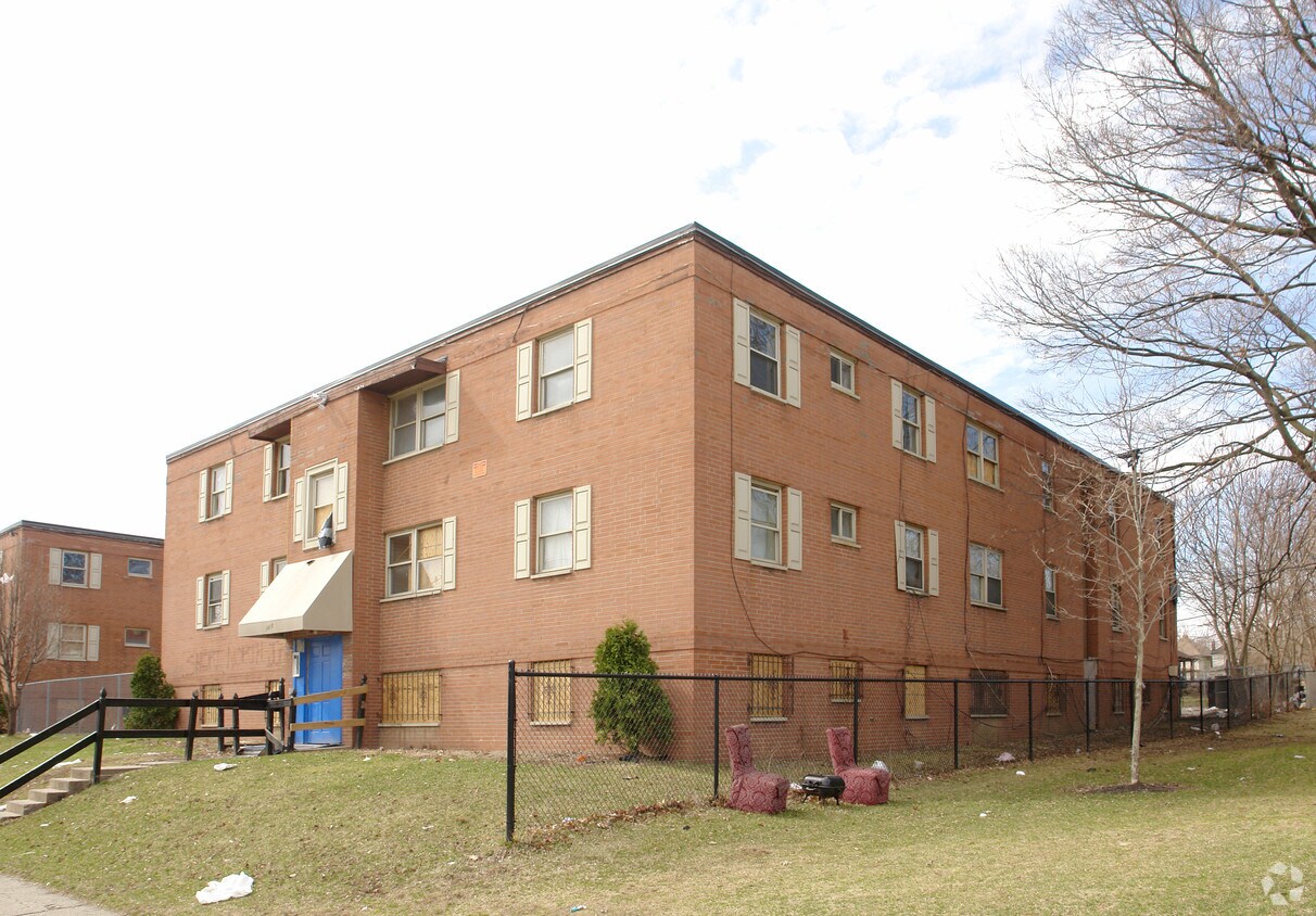 Primary Photo - 1415 N 4th St