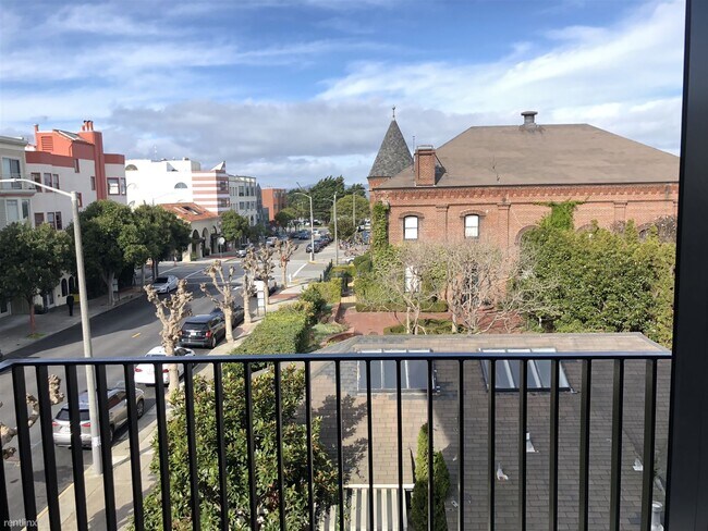 Foto del edificio - 1598 Bay St