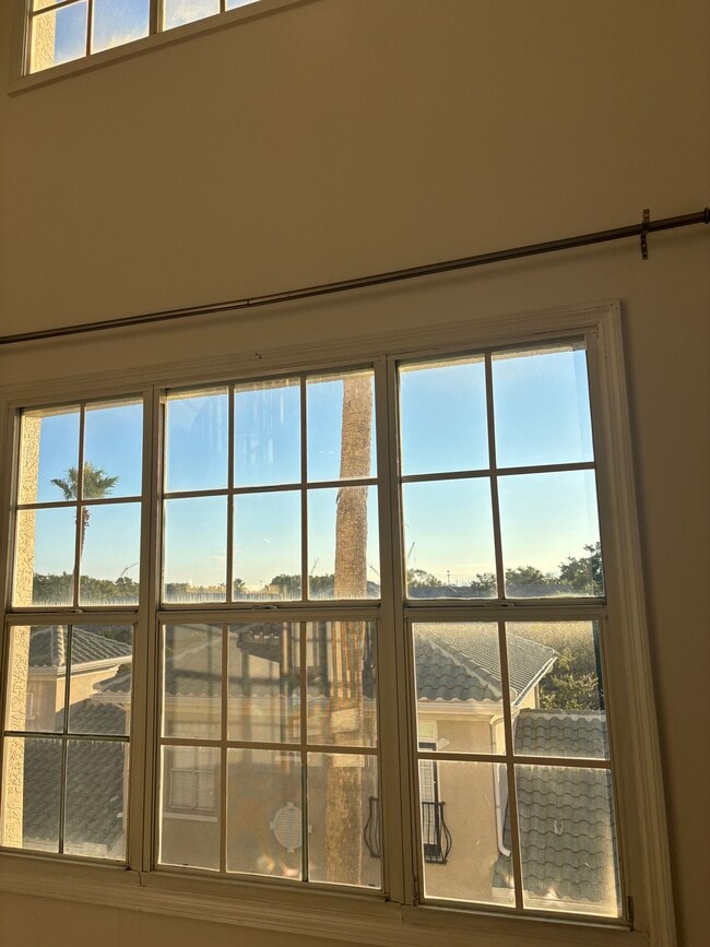 Building Photo - 501 Knights Run Ave