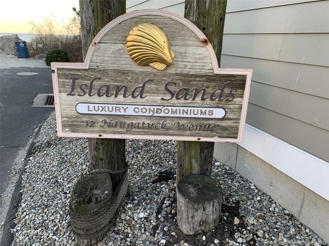 Foto del edificio - 12 Naugatuck Ave