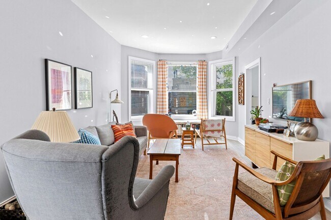 Foto del edificio - 1414 W Summerdale Ave