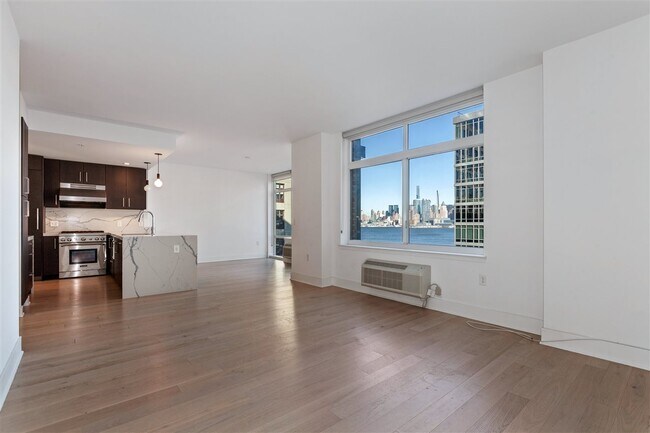 Building Photo - 1400 Hudson St
