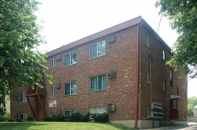 Building Photo - Somerset Apartments